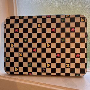 Burga Laptop Case / Sleeve - 14 Inch - Lunch Break (Flower / Checkered Pattern)